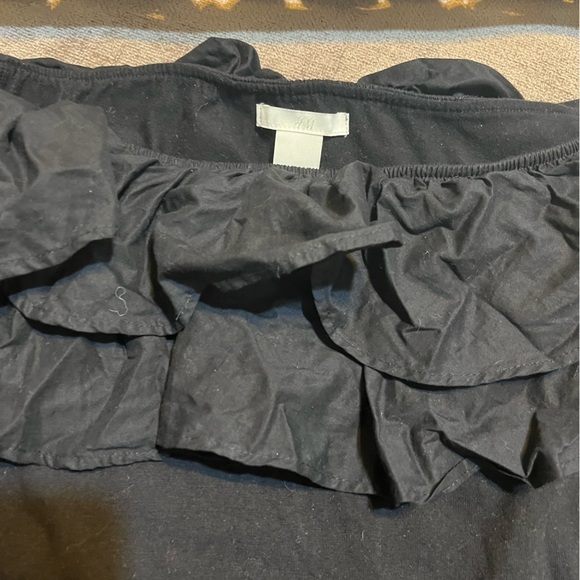H&M Black Ruffled Off the Shoulder Long Sleeved Shirt- Size Small - Picture 2 of 4